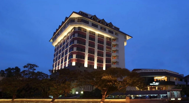 Hotel Santika Premiere Semarang