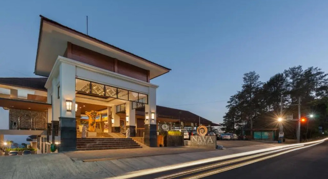 Nava Hotel Tawangmangu, Boek Hotel Tawangmangu Central Java, in de buurt van Grojogan Sewu Waterfall