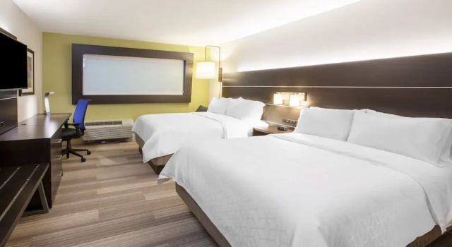 Четырёхместный люкс Holiday Inn Express & Suites East Amarillo by IHG