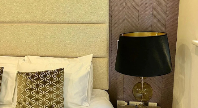 Londwell - Luxury Chelsea Apartment With Balcony, Забронировать Апартаменты/квартира Отели Большого Лондона с парковкой, Парковка