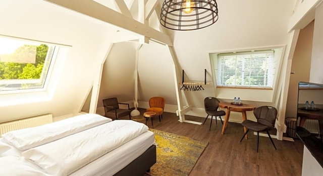 B&B Landgoed De Grote Beek, Забронировать Отель «постель и завтрак» Отели Эйндховена с парковкой, Парковка