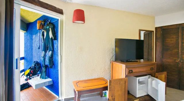 Номер Standard с балконом и с частичным видом на океан Casa del Mar Cozumel Hotel & Dive Resort with free access to an exclusive beach club