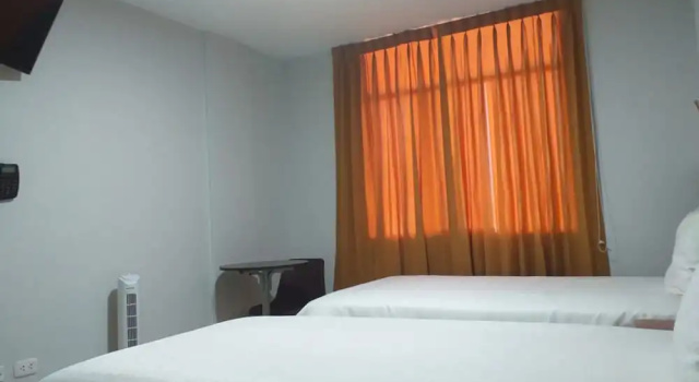 Hostal Vasco, Reservar Hotel Hotéis em Tacna com Estacionamento, Estacionamento