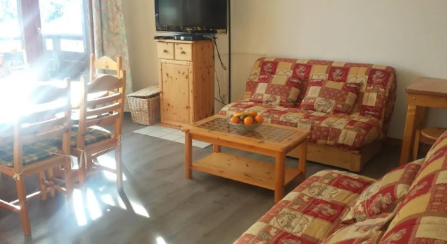 Апартаменты Appartement en résidence skis aux pieds avec sauna