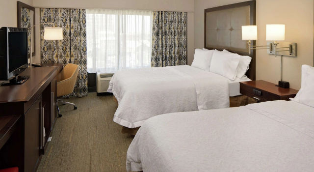 Hampton Inn Louisville Downtown, Buchen Sie Hotel Louisville 