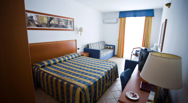 Palace Hotel San Michele, Забронировать Отель Отели Монте-Сант-Анджело с бассейном, Бассейн