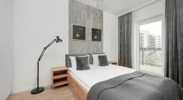 Stylish Apartment in Wroclaw by Renters, Забронировать Апартаменты/квартира Отели Вроцлава с парковкой, рядом с New Town Hall, Парковка