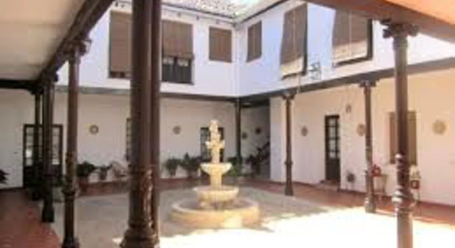 House With 4 Bedrooms in Almagro, With Furnished Terrace, Забронировать Отель Отели Альмагро с парковкой, Парковка