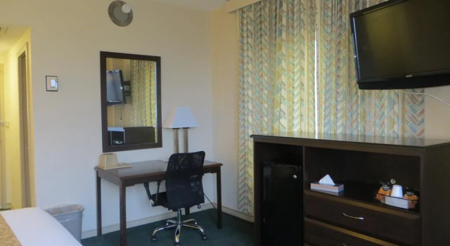 Echo Hotel & Conference Center, Забронировать Отель Отели Rio Grande Valley по системе «всё включено», Всё включено