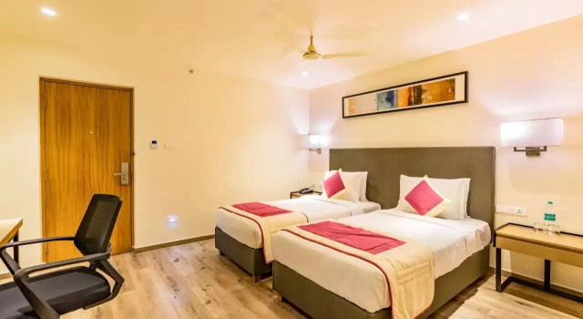 Cygnett Inn Duvvada Vizag, Забронировать Отель Отели штата Андхра-Прадеш с парковкой, Парковка