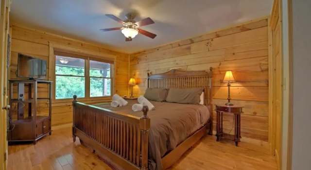 Appalachian House - 4 Br Cabin, Забронировать Дом для отпуска Уивервилл Аппалачи