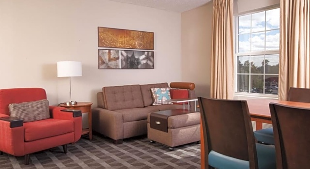 Четырёхместный люкс с 2 комнатами TownePlace Suites The Villages
