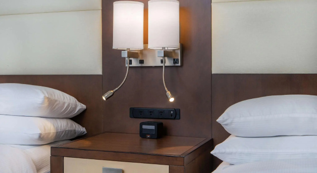 Четырёхместный номер Standard DoubleTree by Hilton Columbia