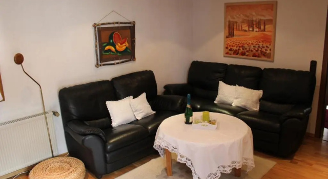 Ferienwohnung Burgsicht, Забронировать Апартаменты/квартира Апартаменты Eifel National Park, Апартаменты/квартира