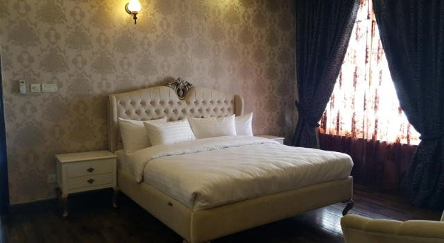 Royal Villa F-10/2