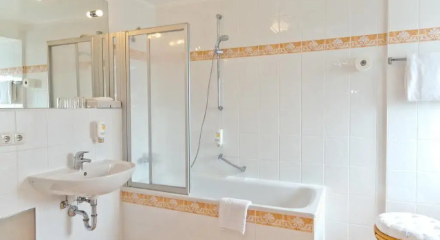 Hotel Lindenhof, Забронировать Отель Бад-Тёльц Баварские Альпы