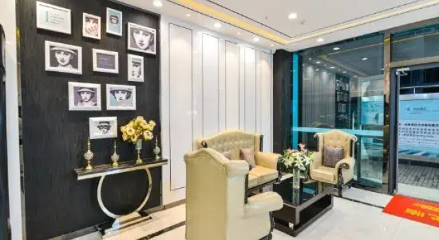 Lanzhou Zhangye Road Provincial Government Metro Station Feitian Ruyi Hotel