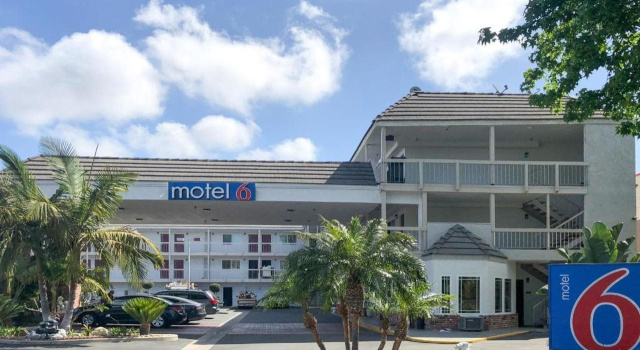 Motel 6-Fountain Valley, CA - Huntington Beach Area, Забронировать Мотель Мотели Beach Cities Orange County, Мотель