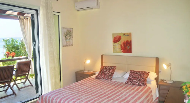 Beachfront holiday house Eftichia, Забронировать Дом для отпуска Айос-Георгиос Корфу