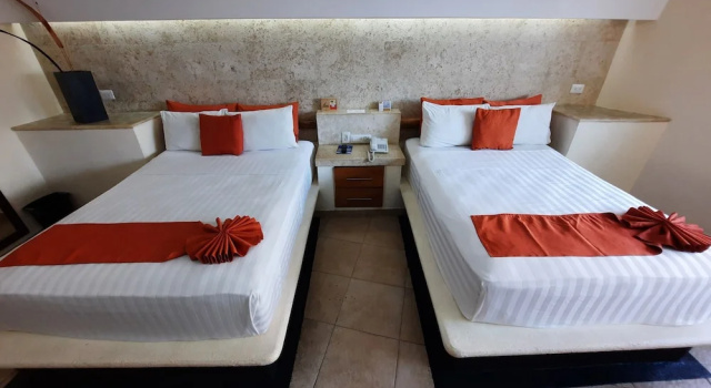 Двухместный номер Deluxe Artisan Playa Esmeralda Family Beach Hotel