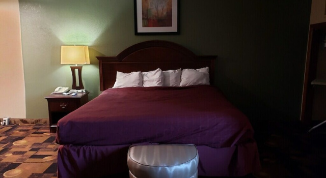 Hawthorn Extended Stay by Wyndham Fayetteville, Забронировать Отель Отели Фаеттевилле с парковкой, Парковка