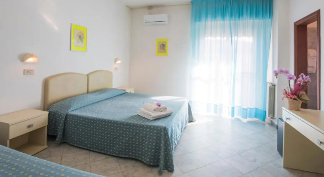 Трёхместный номер Standard Hotel Mariotti