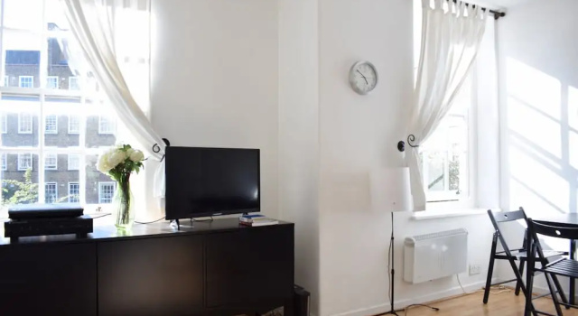 1 Bedroom Flat in Battersea, Забронировать Отель Отели Большого Лондона 3 звезды, 3*