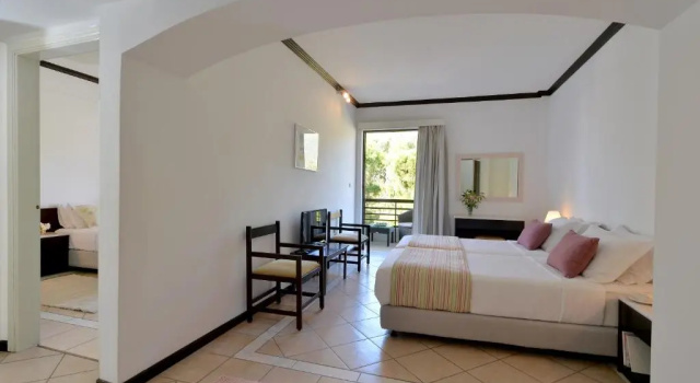 Семейный люкс Limira Mare Hotel