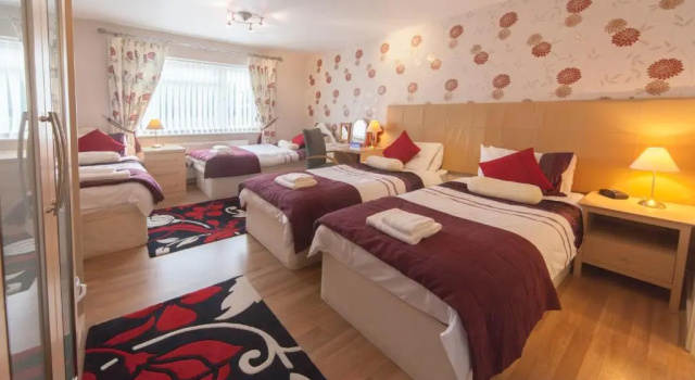 Четырёхместный номер Standard Wyngate Guest House