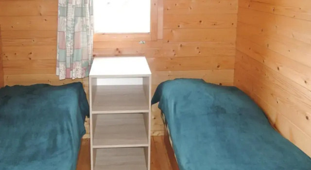 Bungalow in Wrzosowo Near Baltic Sea Beach, Забронировать Дом для отпуска Отели Дзивнувек с парковкой, Парковка