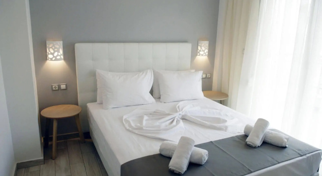 Litsa Apartments