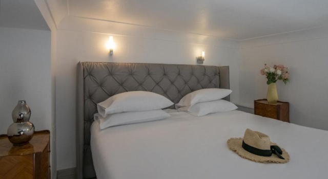 Четырёхместный номер Standard GOLDEN TULIP CANNES HOTEL de PARIS