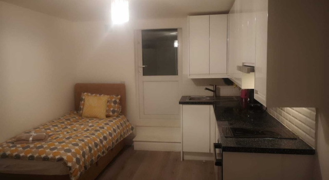 Beautiful Airy Studio Putney, Забронировать Отель Отели Большого Лондона 3 звезды, 3*