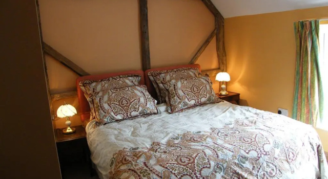 Sir Alfred Munnings Hotel, Book Hotel Mendham Suffolk