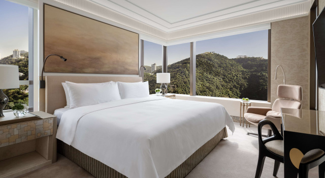 Люкс с видом на город Island Shangri-La, Hong Kong