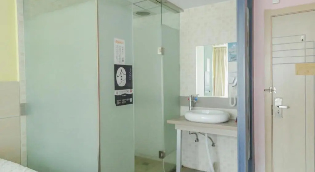 Кровать в общем номере (женский номер) Huangshan Kunlun International Youth Hostel