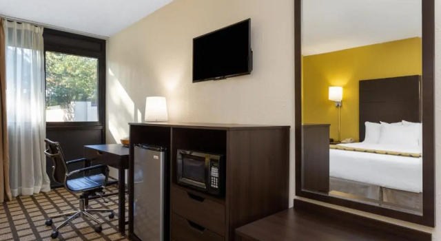 Номер Standard Baymont by Wyndham Queensbury/Lake George