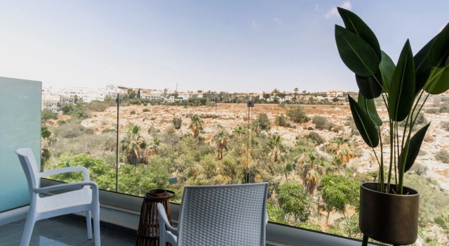 Rio Gardens - Chic 1-bdr Apt by the Pool, Rezervați Apartament Ayia Napa Famagusta