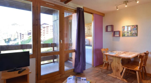 Belle Plagne Studio on the Resort Center for 4 People of 28 mÂ² Be640, Забронировать Курортный отель Мако-Ла-Плань Ла-Плань