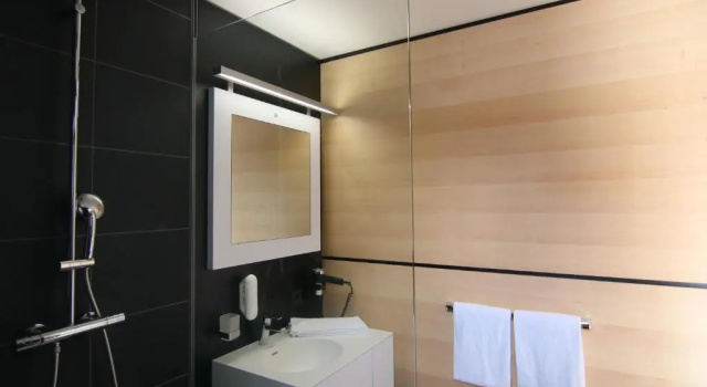 Двухместный номер Standard NU Hotel by WMM Hotels