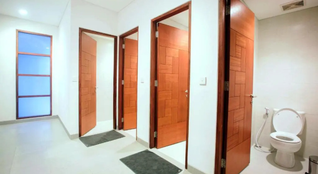 Кровать в общем номере (женский номер) Pudak Sari Unizou Hostel