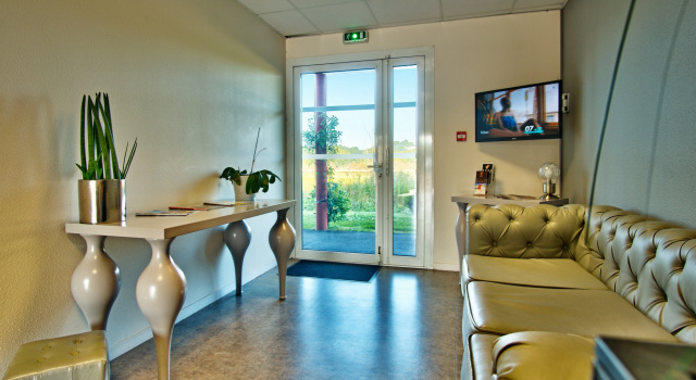 Adonis Hotel Bayonne, Забронировать Отель Байонна French Basque Country