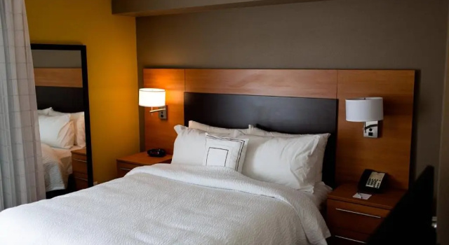 Люкс TownePlace Suites by Marriott Lancaster
