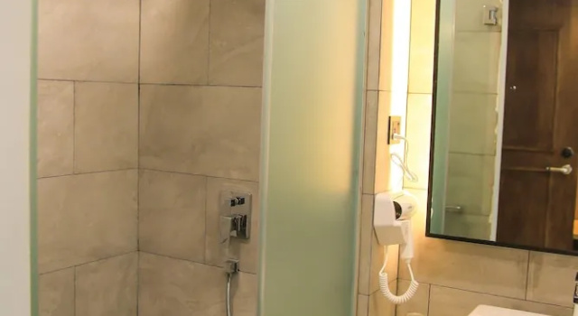 Четырёхместный номер Standard Amigo Hotel