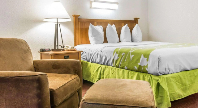 Двухместный номер Standard Baymont by Wyndham Bay City