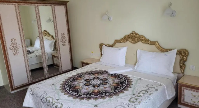Двухместный номер Deluxe с балконом LOTUS Boutique