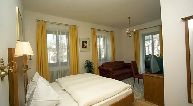 Gasthof zur Post, Забронировать Отель Отели Зальцбурга 3 звезды, 3*