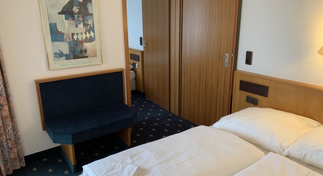 Двухместный номер Economy с балконом Karaman Group Hotel