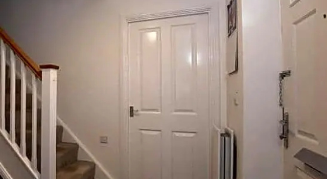 Beautiful En-suite room, Book Hotel Wokingham Berkshire