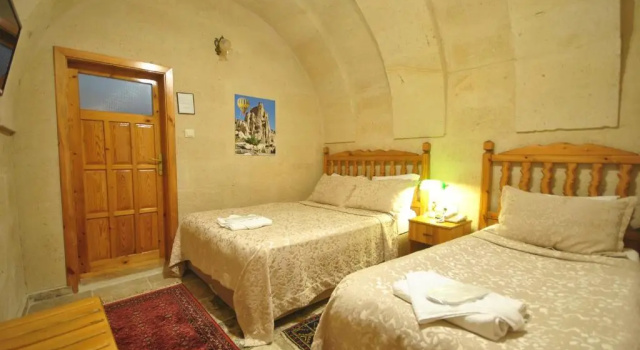 Трёхместный номер Superior Hotel Elvan Cave House